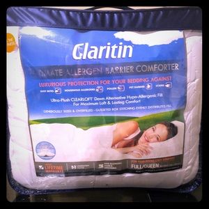 Claritin Allergy Barrier Comforter Queen/Full